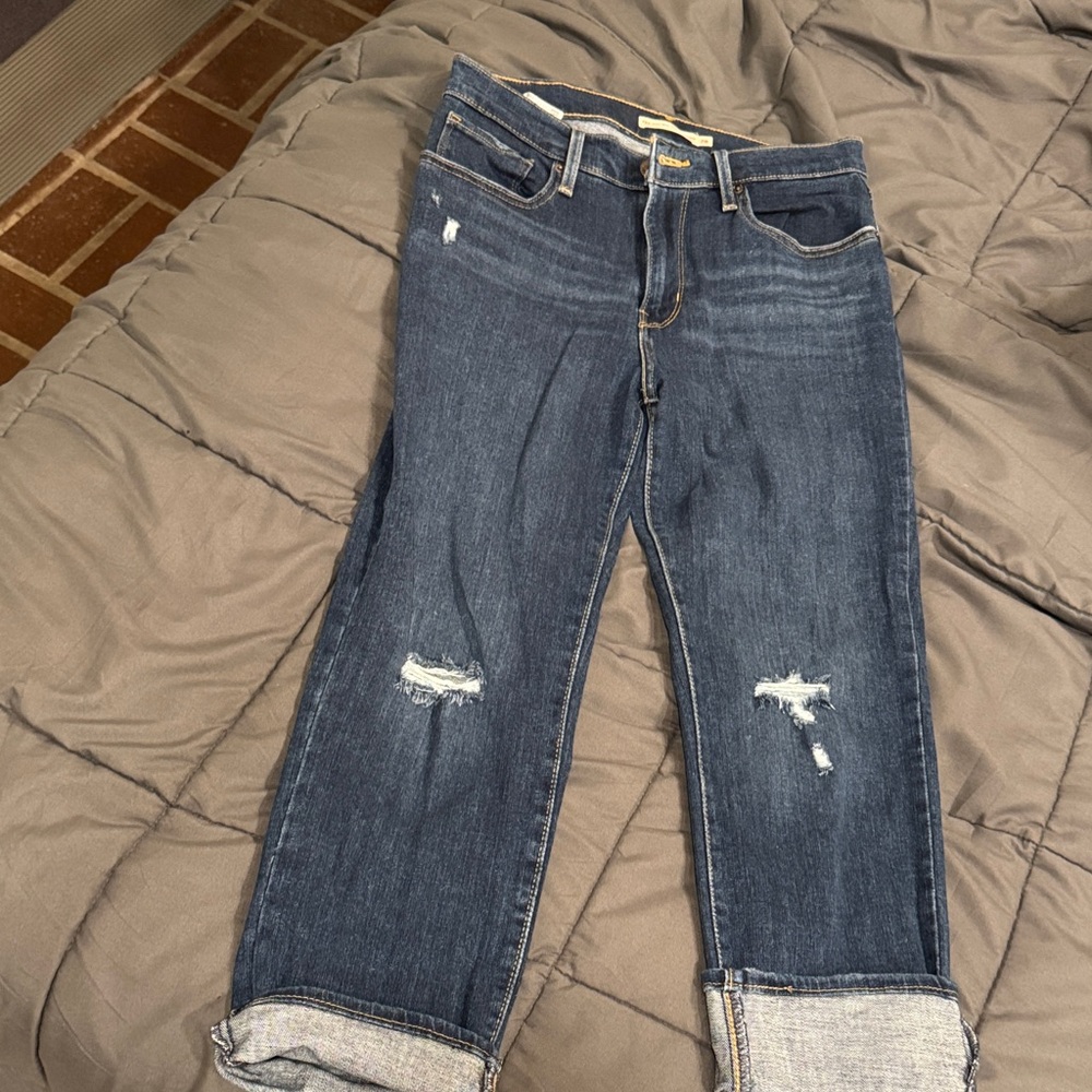 Levi’s 724 high rise cropped 28